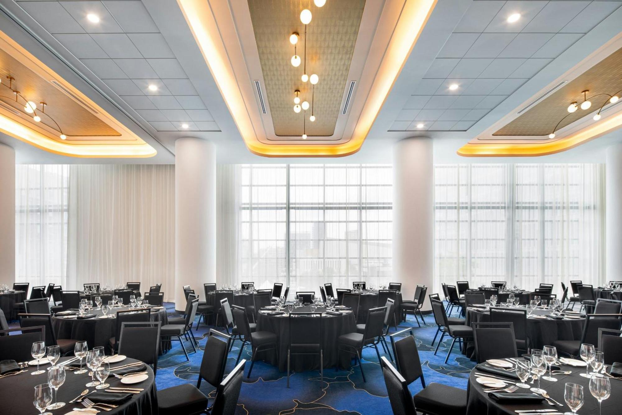 Honeyrose Hotel, Montreal, A Tribute Portfolio Hotel المظهر الخارجي الصورة The ballroom at the hotel